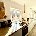 Sous Les Toits Avec Garage Et Terrasse A Apartment