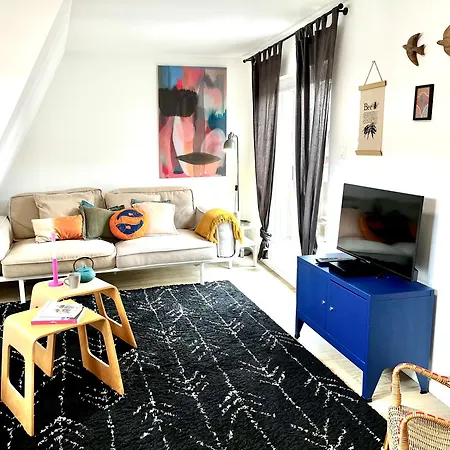 Sous Les Toits Avec Garage Et Terrasse A
