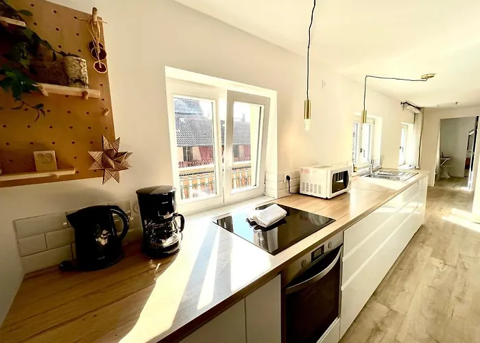 Sous Les Toits Avec Garage Et Terrasse A Lejlighed